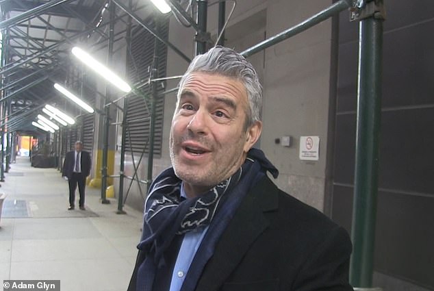 En declaraciones a DailyMail.com en Nueva York el martes, Andy Cohen compartió más detalles sobre su experiencia al ser víctima de fraude bancario.