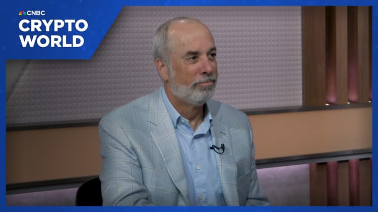 Ric Edelman pide a los asesores financieros que asignen hasta el 40% en Crypto en una cartera