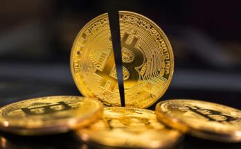 Bitcoin Erases 2025 Gains: Is $83,500 the Next Stop or $120K Recovery?