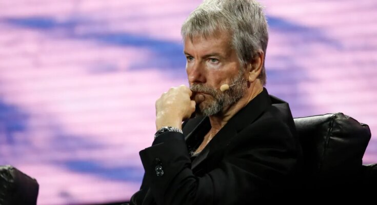 Michael Saylor pauses as he speaks during the Bitcoin 2022 Conference at Miami Beach Convention Center on April 7, 2022. (Photo by Marco Bello/Getty Images)