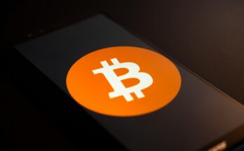 Bitcoin Briefly Reclaims $90,000 After Early U.S. Spike