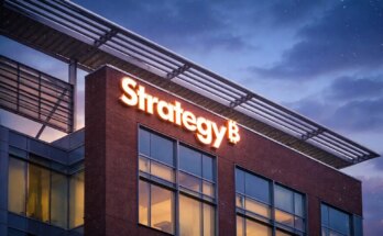 Strategy Inc (MSTR) Stock: Weekend Watch as Bitcoin Holds Near $87K, Cash Reserve Hits $2.19B, and Index-Risk Clock Ticks