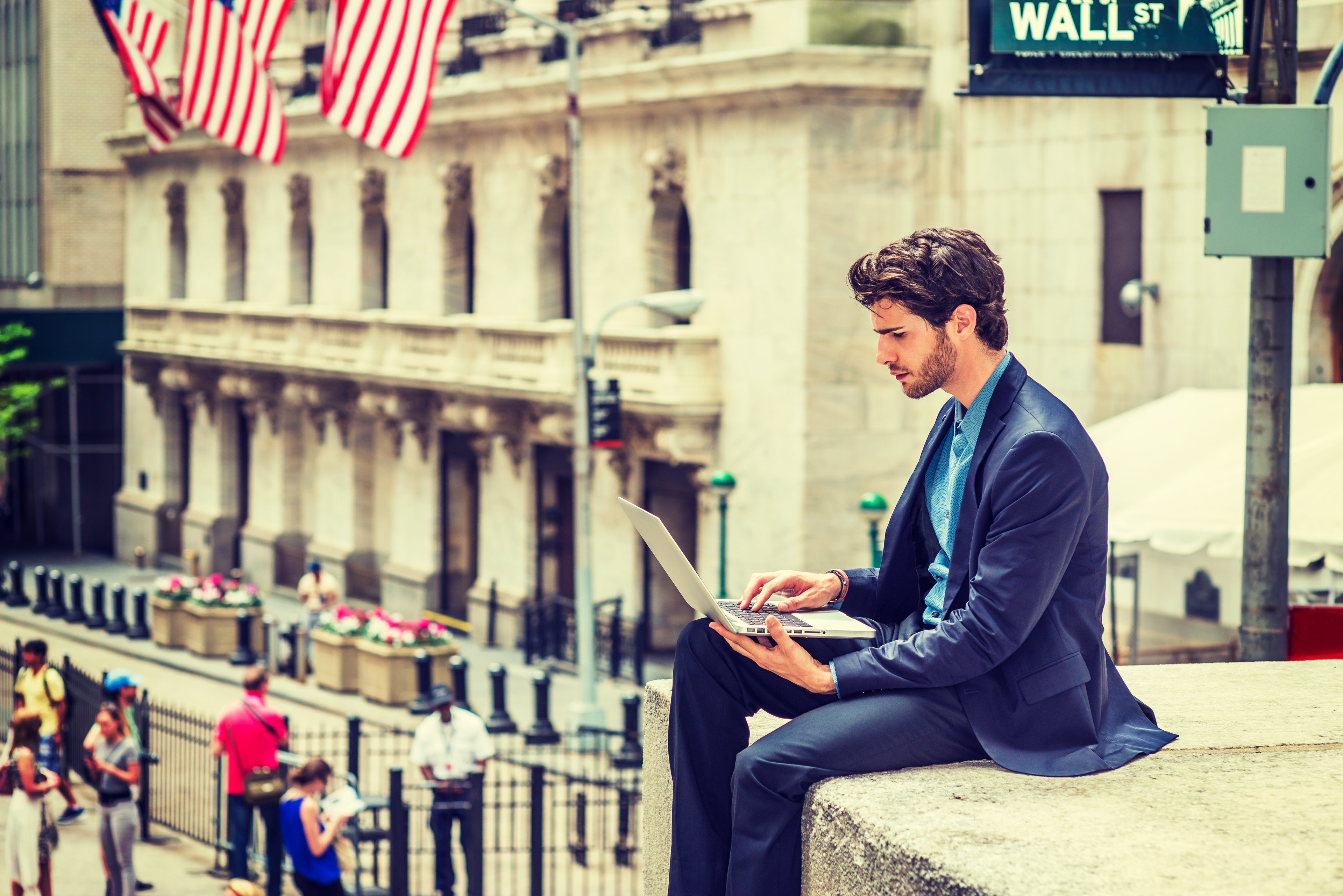 Comerciante de portátiles en Wall Street.
